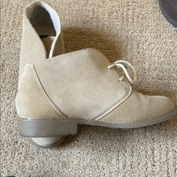 Eddie Bauer booties - Picture 2 of 4